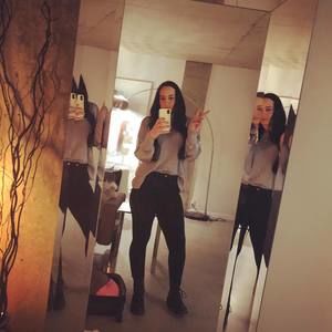 Meet your Posher, Isabel